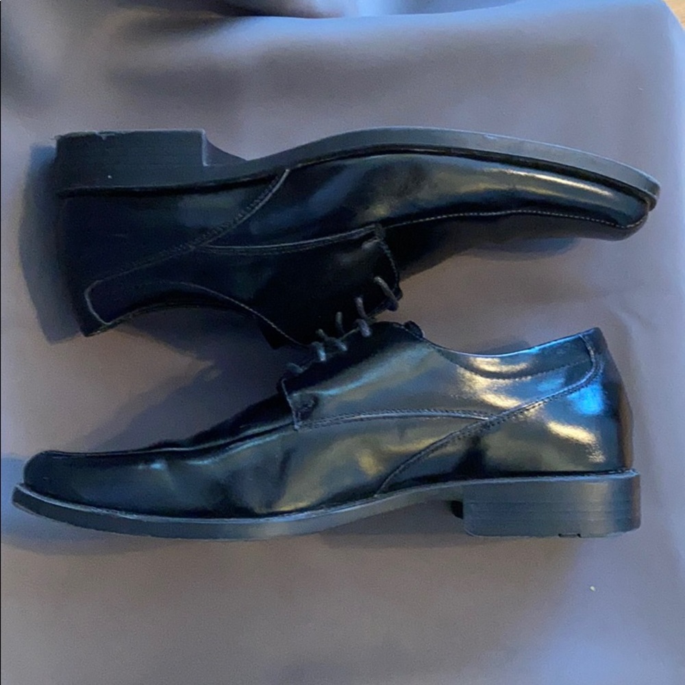 Dress shoes - Picture 3 of 7